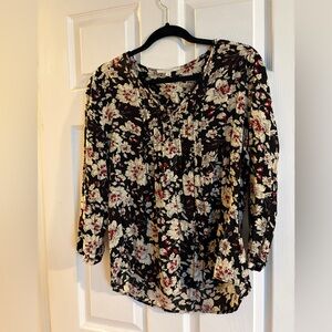 Fun 2 Fun Black Floral Blouse